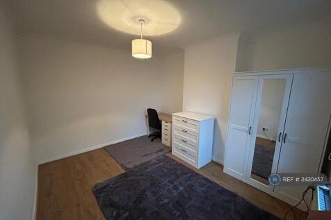 Bedroom 3/Further Lounge