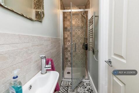 Bedroom 1 Shower Ensuite