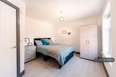 Rear Bedroom