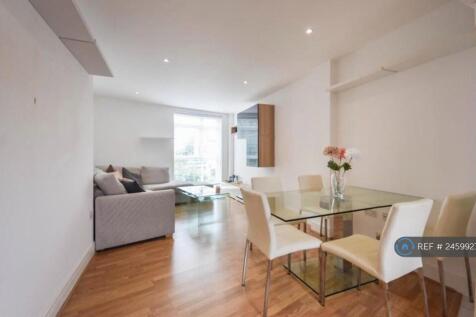 Open Plan Sitting Room Area