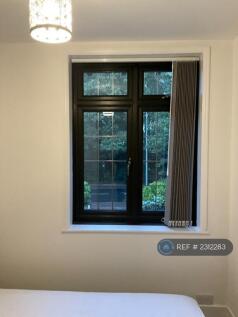Room 5 - Available £160 Per Week