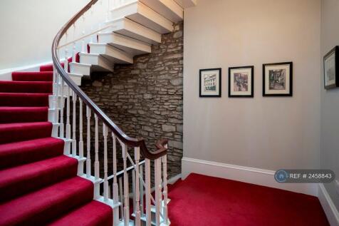 Entrance Stairway