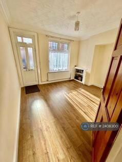 Ds Front Reception Room 1 Pic1