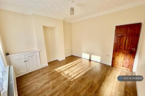 Ds Front Reception Room 1 Pic2