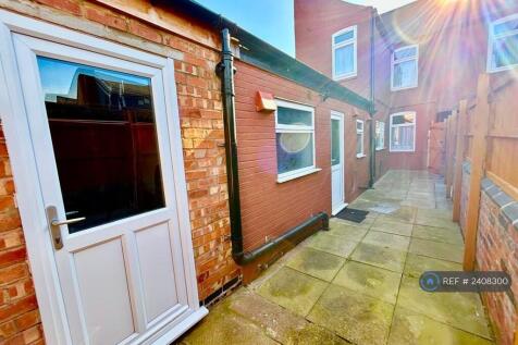 Backwall To Front Garden View 