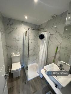 En-Suite Bathroom