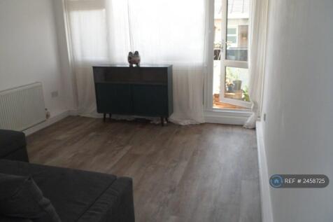 Kitchen/Lounge 2/2