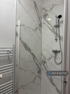 Room 1 - Downstairs Ensuite 