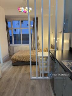 Room 2 - Ensuite With Kitchenette Downstairs