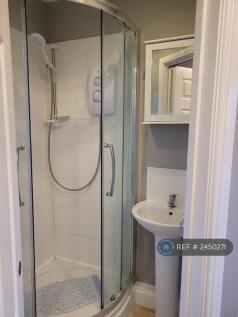 En Suite Shower