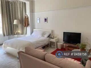 3rd Bedroom /