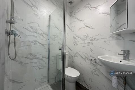 Bedroom 3 En-Suite 