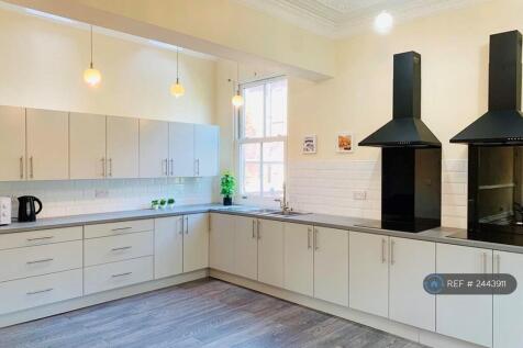 Newly Fitted Kitchen