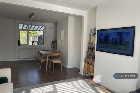Living/Dining Space