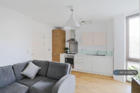 Kitchen/Lounge 1