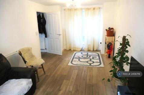 Living Room / Super King Bedroom 1