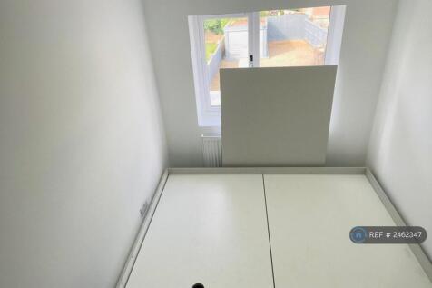 1st Floor Bedroom 2