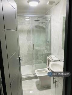 1st Floor Bathroom