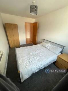 Master Double Bedroom 
