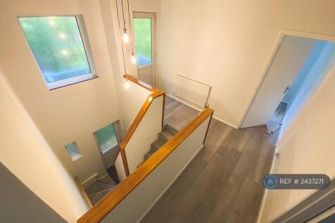 Stunning Entrance Hall &amp; Landing