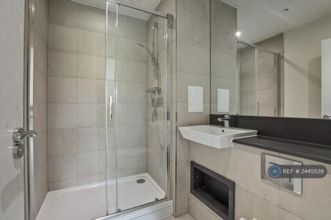 Ensuite Bathroom To Main Bedroom