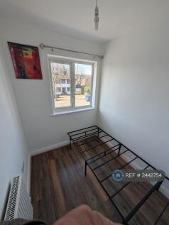 Single Bedroom 3 (First Floor)