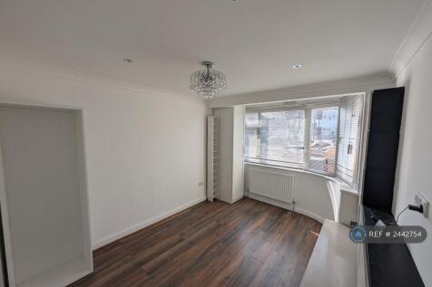 Double Bedroom 4 (Ground Floor)