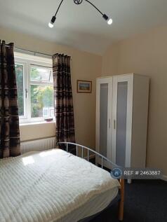 Upstairs Bedroom 