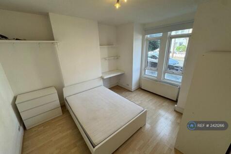 Bedroom 2 (Ground Floor)