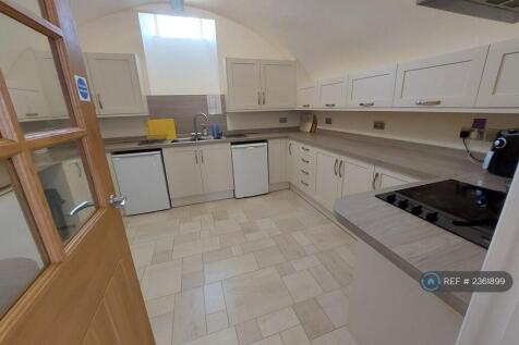Lower Kitchen