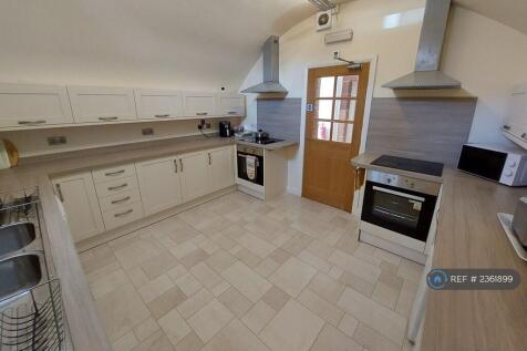 Lower Kitchen