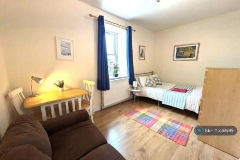 Room 4 - £700/Mo
