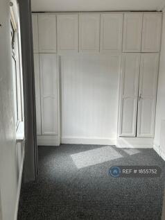 Main Bedroom Pic1