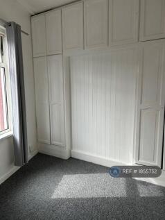 Main Bedroom Pic2