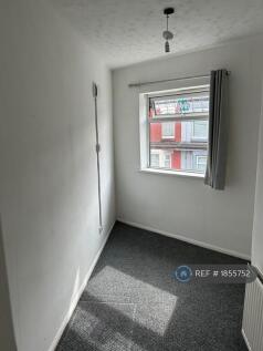 Bedroom 2 Pic1