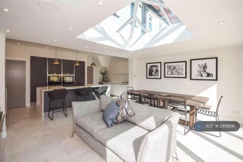 Kitchen/Dinning/Reception