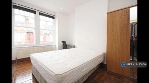Double Bedroom With Wardrobes And Desk
