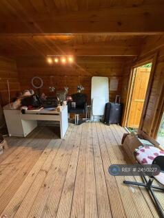 24m2 Outbuilding With Electricity
