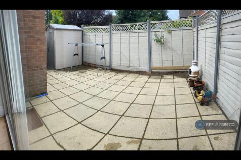 Back Private Garden Patio