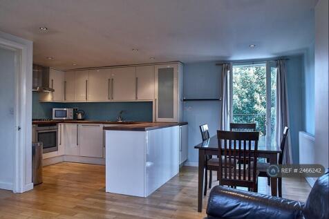Kitchen/ Dining