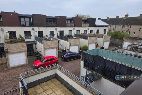 Rear Garage