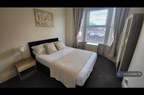 Room 1 - Available