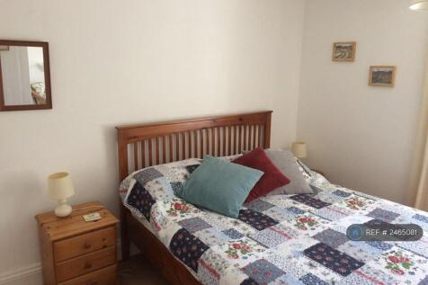 Comfortable 5&#39; Bed 