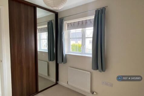 Alternate View Bedroom -2