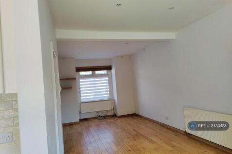 Lounge, From Kitchen