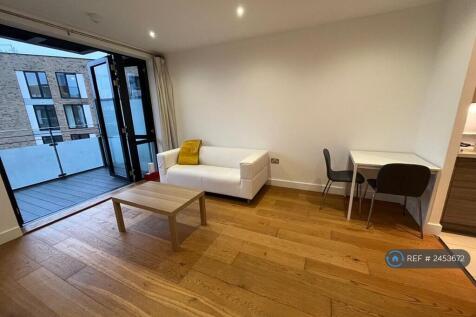 Living Area/Kitchen