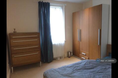 Main Double Bedroom
