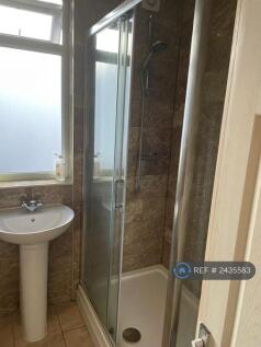 Upstairs Bathroom