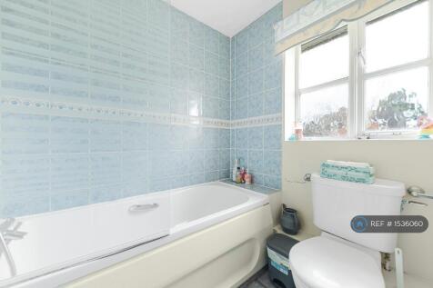 Bathroom (Common)