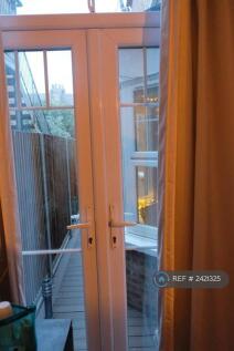 Access To Garden From Bed 2